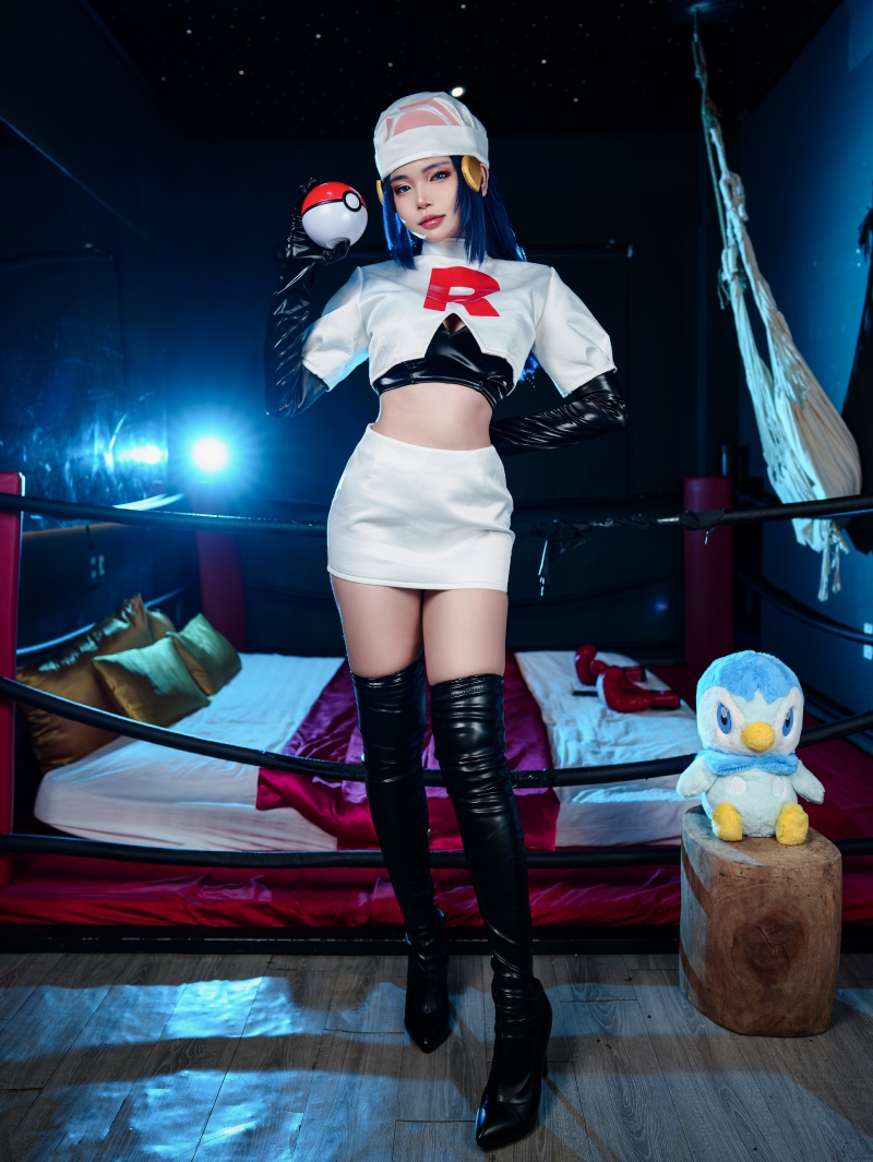 ZinieQ Dawn Pokemon in Team Rocket costume [42P20V-516MB]图片在哪看？