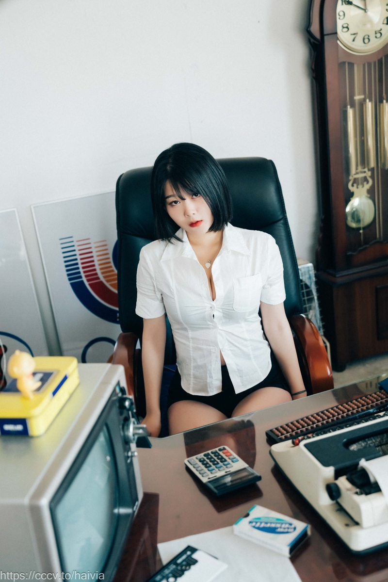 Zia(지아)#Loozy Female Employee【108P-1.12GB】微博照片